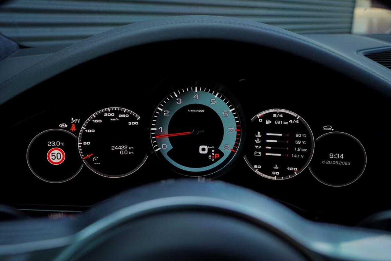 Porsche CAYENNE Coupé 2.9 S / Sport Design Carbon / Pepita / Trekhaak