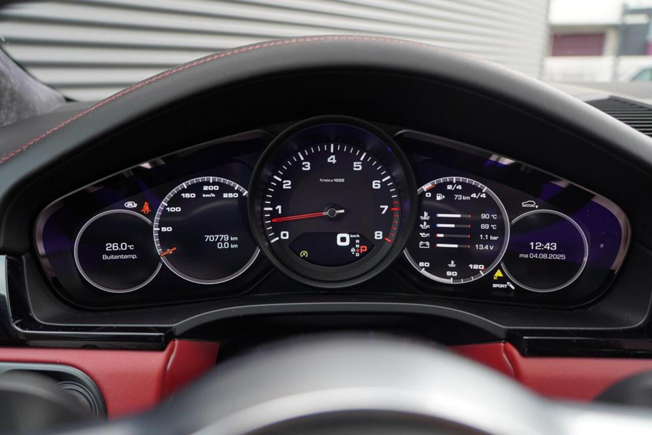 Porsche CAYENNE Coupé 3.0 / Pano / 18-Voudig / NL Auto / Incl BTW / 22'' / Sportuitlaat