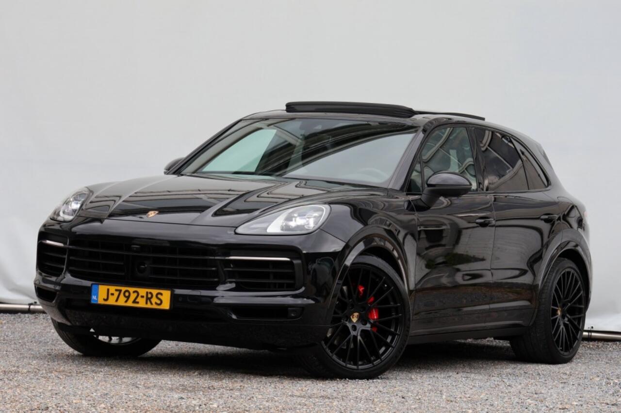 Porsche CAYENNE 3.0 E-Hybrid - 462 pk **Sport Chrono Plus / Pano / BOSE