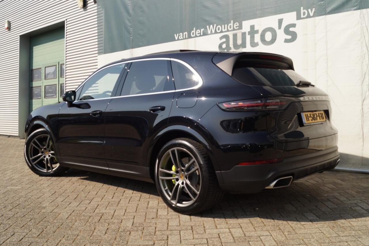 Porsche CAYENNE 3.0 E-Hybrid Automaat -PANO-LEER-CHRONO-LED-