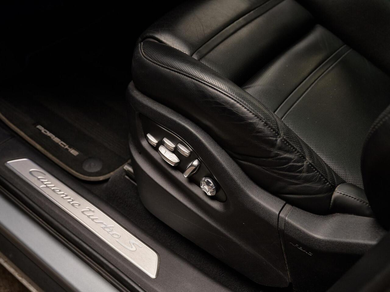 Porsche CAYENNE Coupé 4.0 Turbo S E-Hybrid, TechArt, SportDesign, pano, 4W-best, luchtv., InnoDrive, Burmester, nachtzicht, matrix-LED, sp.chrono, HUD