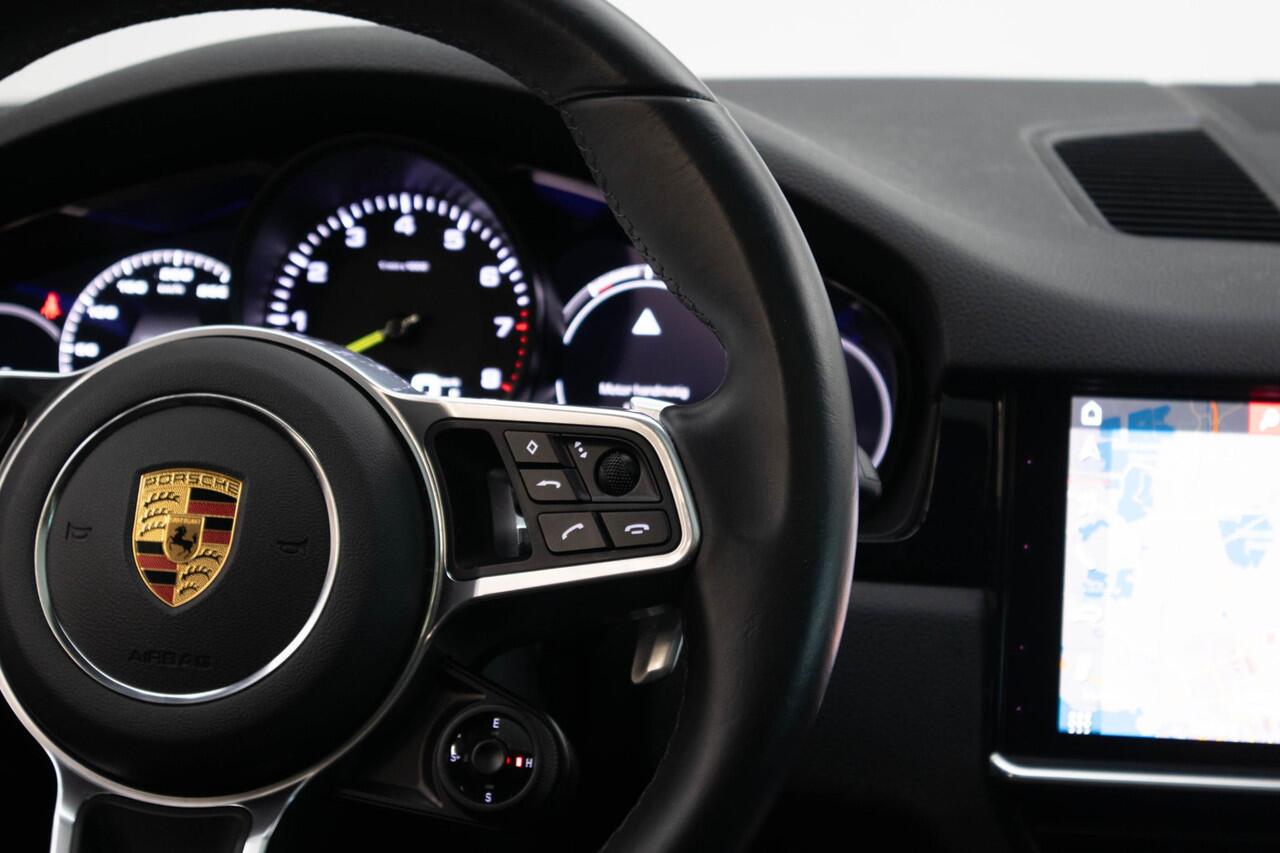 Porsche CAYENNE Coupé 3.0 E-Hybrid | 21 Inch | Panoramadak |