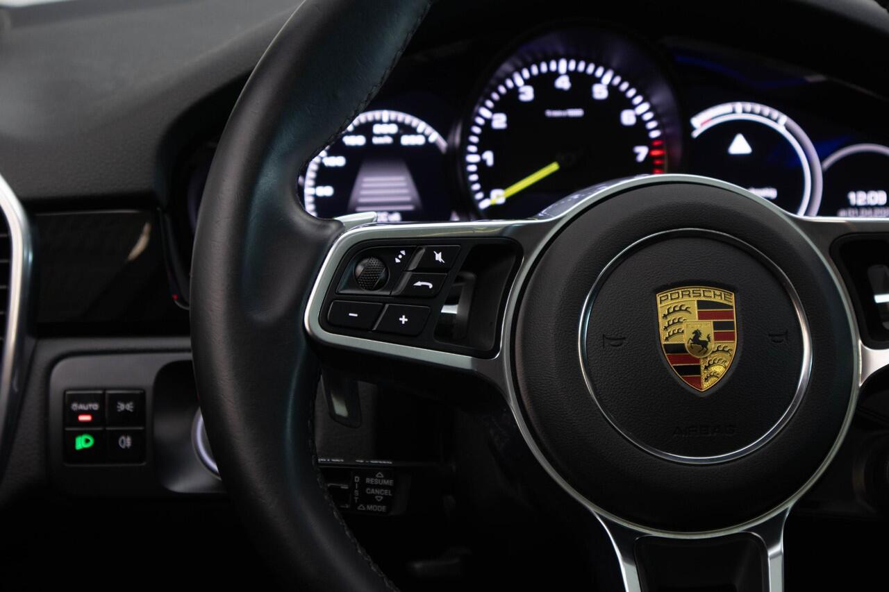 Porsche CAYENNE Coupé 3.0 E-Hybrid | 21 Inch | Panoramadak |