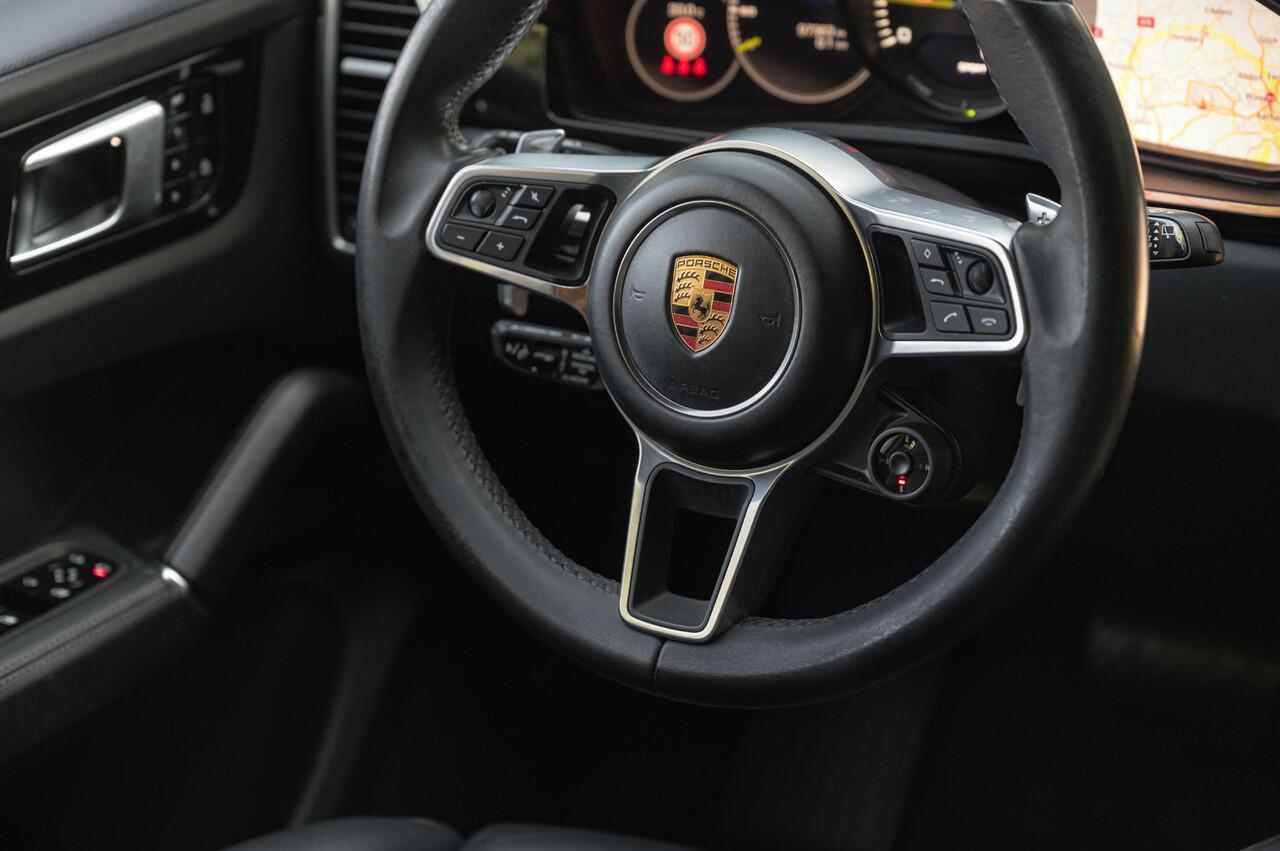 Porsche CAYENNE E-Hybrid SportDesign | 22inch | StoelClimate | BOSE | SportUitl