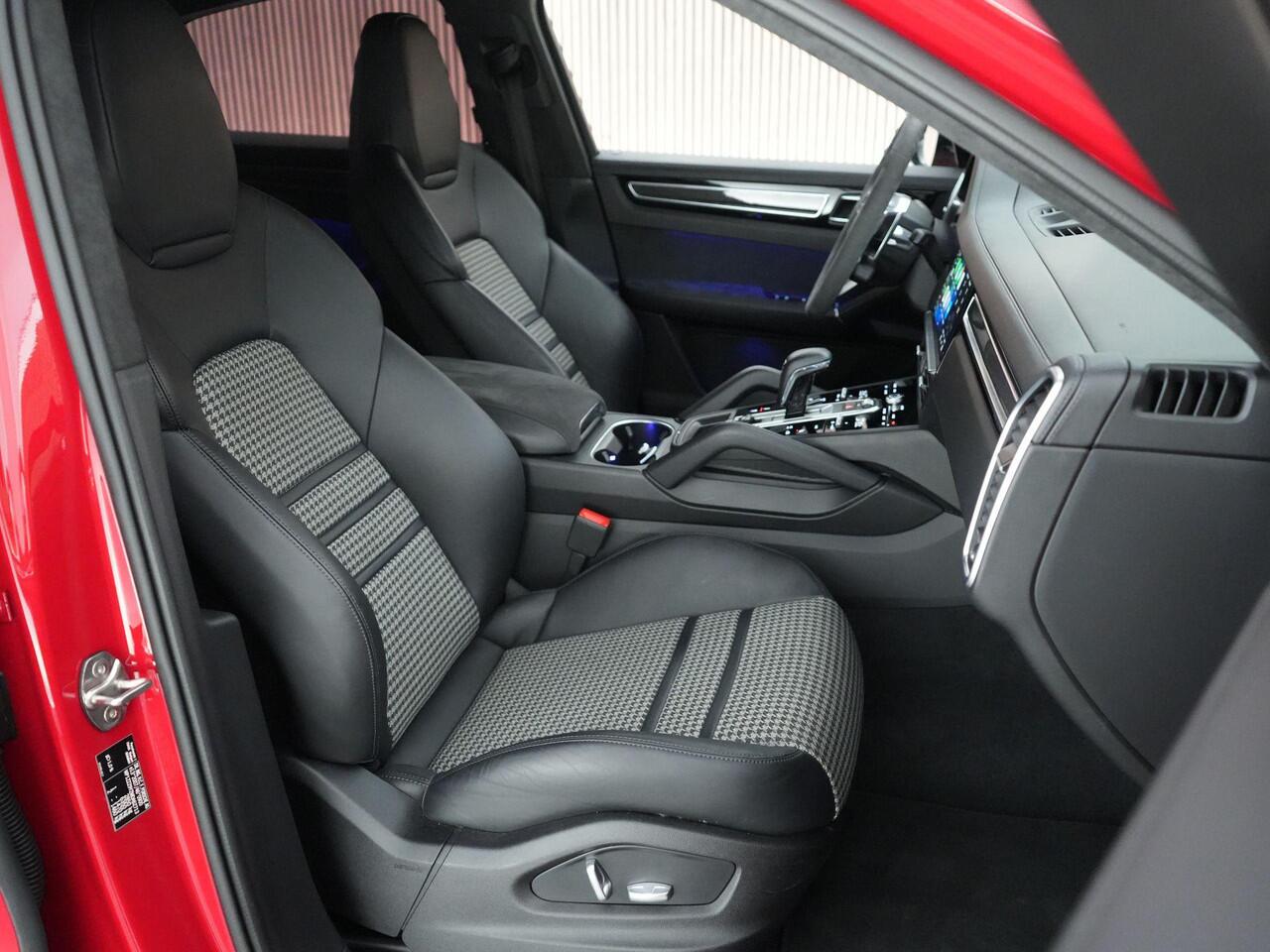 Porsche CAYENNE Coupé 4.0 GTS |lichtgewicht sportpakket|softclose|HUD|BOSE|luchtvering PASM|memory|stoelverwarming voor en achter|