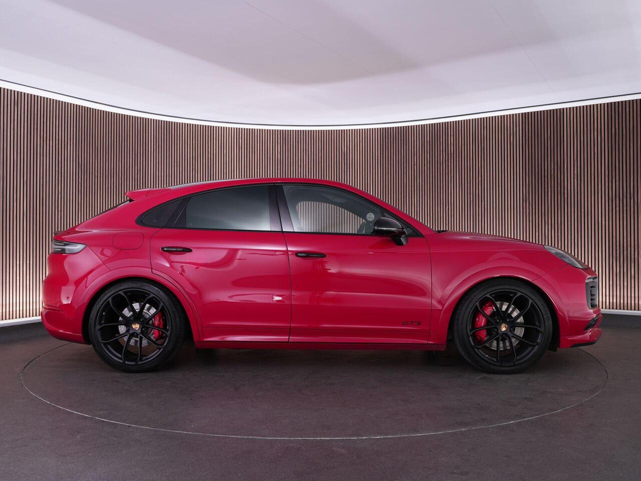 Porsche CAYENNE Coupé 4.0 GTS |lichtgewicht sportpakket|softclose|HUD|BOSE|luchtvering PASM|memory|stoelverwarming voor en achter|