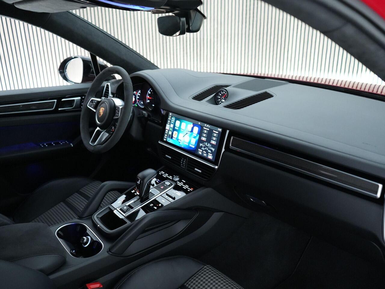 Porsche CAYENNE Coupé 4.0 GTS |lichtgewicht sportpakket|softclose|HUD|BOSE|luchtvering PASM|memory|stoelverwarming voor en achter|