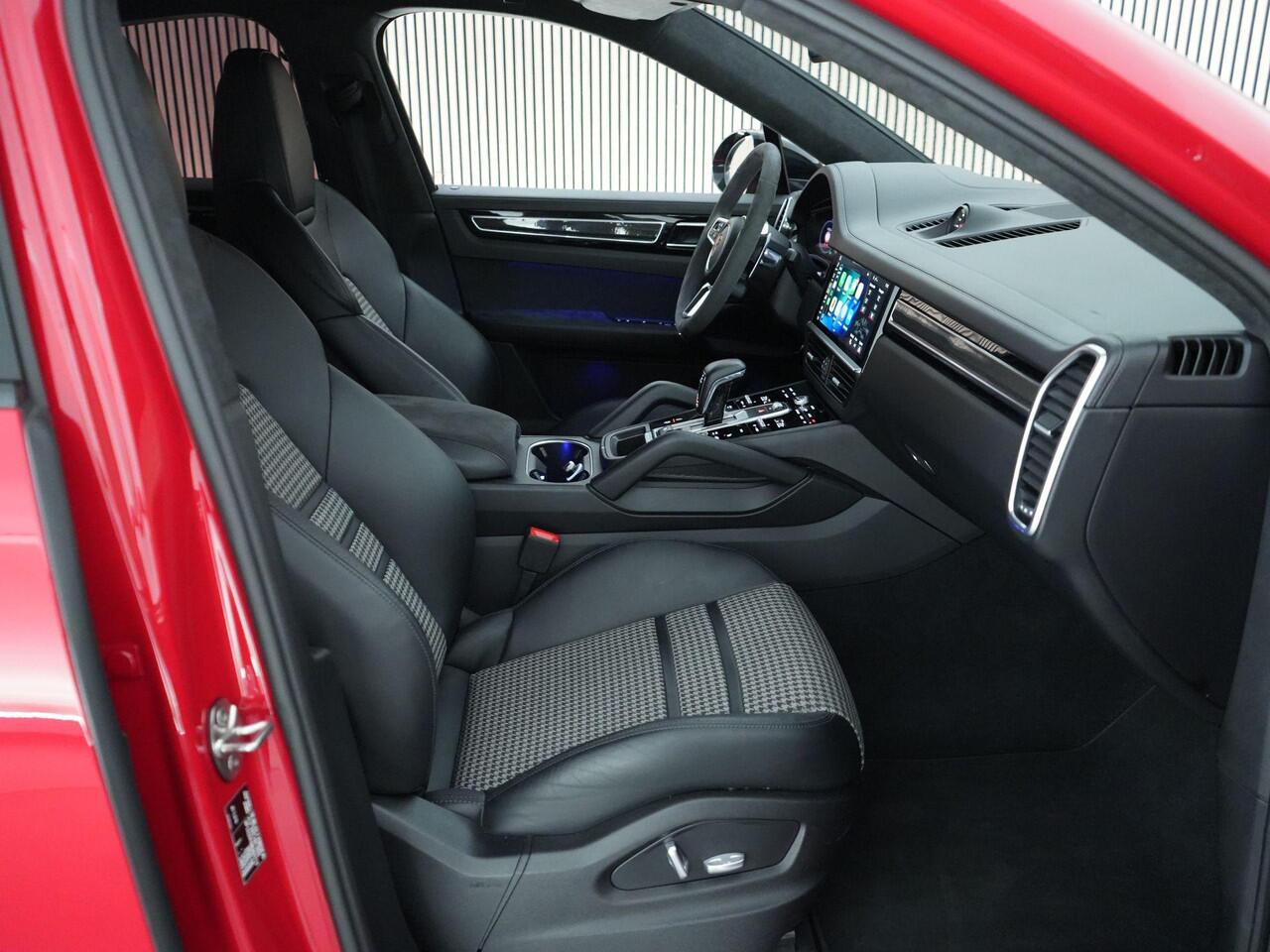 Porsche CAYENNE Coupé 4.0 GTS |lichtgewicht sportpakket|softclose|HUD|BOSE|luchtvering PASM|memory|stoelverwarming voor en achter|