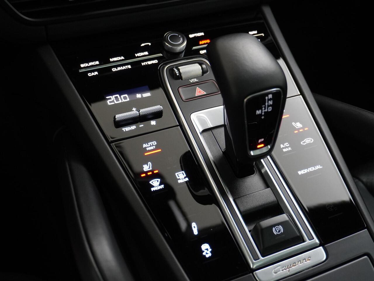 Porsche CAYENNE Coupé 3.0 E-Hybrid Panoramadak | 1e Eigenaar | Dealer onderhouden | 360 Camera