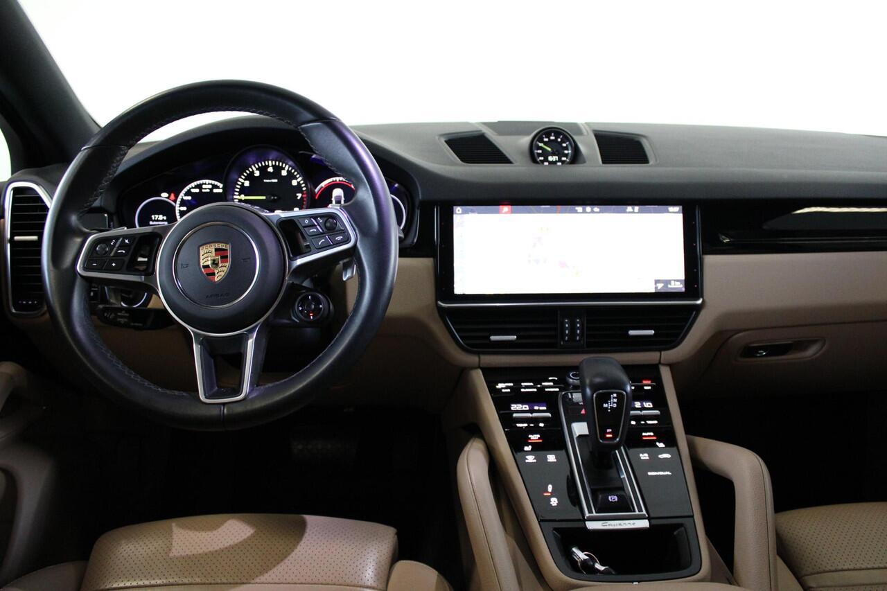 Porsche CAYENNE Coupé 3.0 E-Hybrid Sport Chrono - Panorama - Matrix - Trekhaak