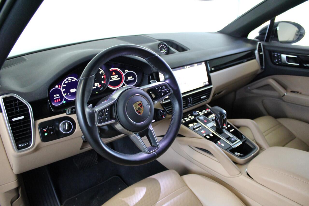 Porsche CAYENNE Coupé 3.0 E-Hybrid Sport Chrono - Panorama - Matrix - Trekhaak