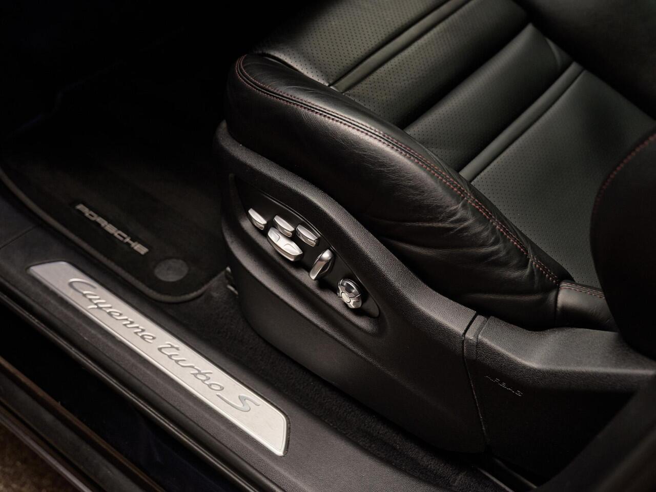 Porsche CAYENNE Coupé 4.0 Turbo S E-Hybrid, TechArt, Target Blu Eye, Stinger, SportDesign, pano, 4W-best, luchtv., matrix-LED, NP222k