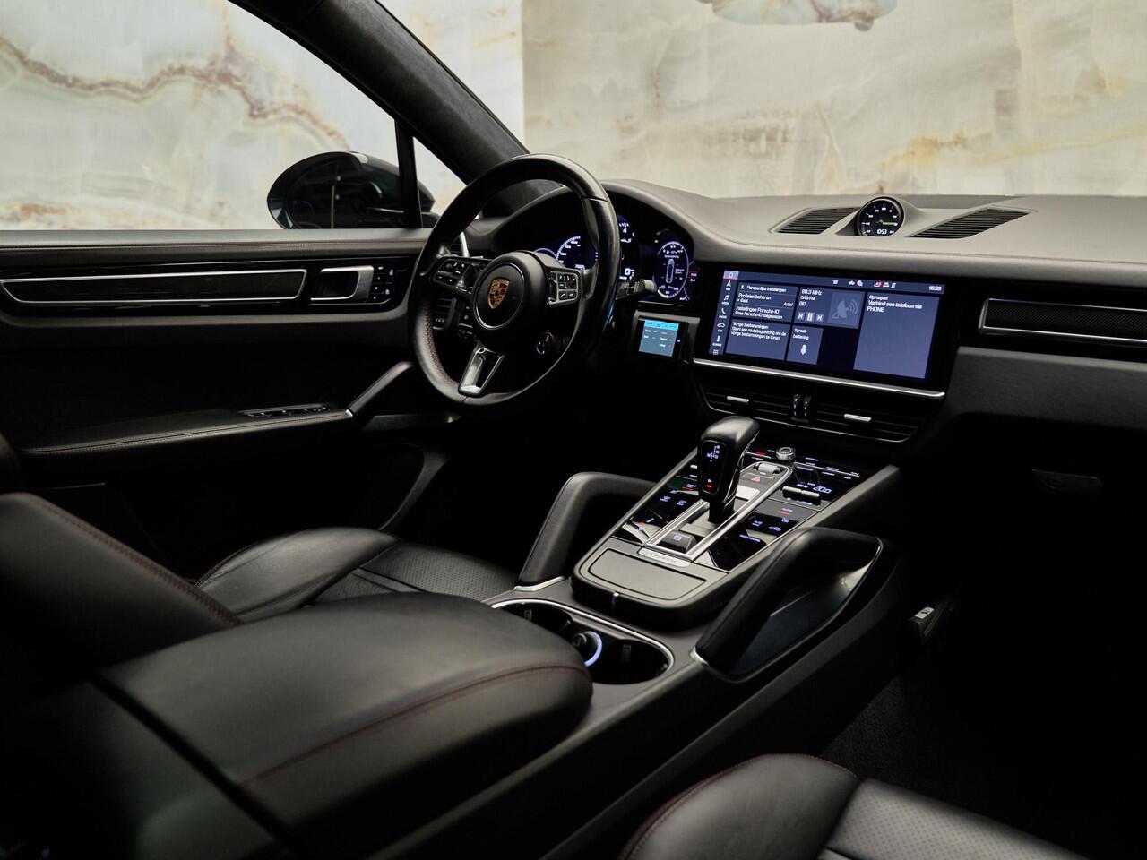 Porsche CAYENNE Coupé 4.0 Turbo S E-Hybrid, TechArt, Target Blu Eye, Stinger, SportDesign, pano, 4W-best, luchtv., matrix-LED, NP222k