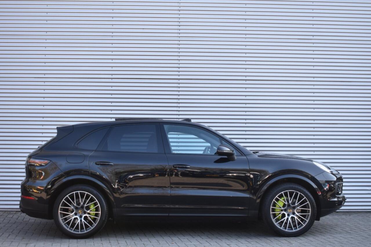 Porsche CAYENNE 3.0 E-HYBRID / NL AUTO / P.DAK / ADAP. CRUISE