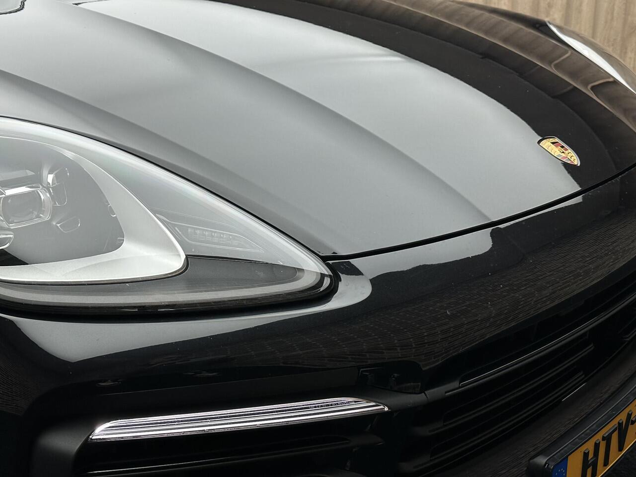 Porsche CAYENNE 3.0 E-Hybrid Pano Trekhaak Porsche Aproved Garantie Sport Uitlaat!