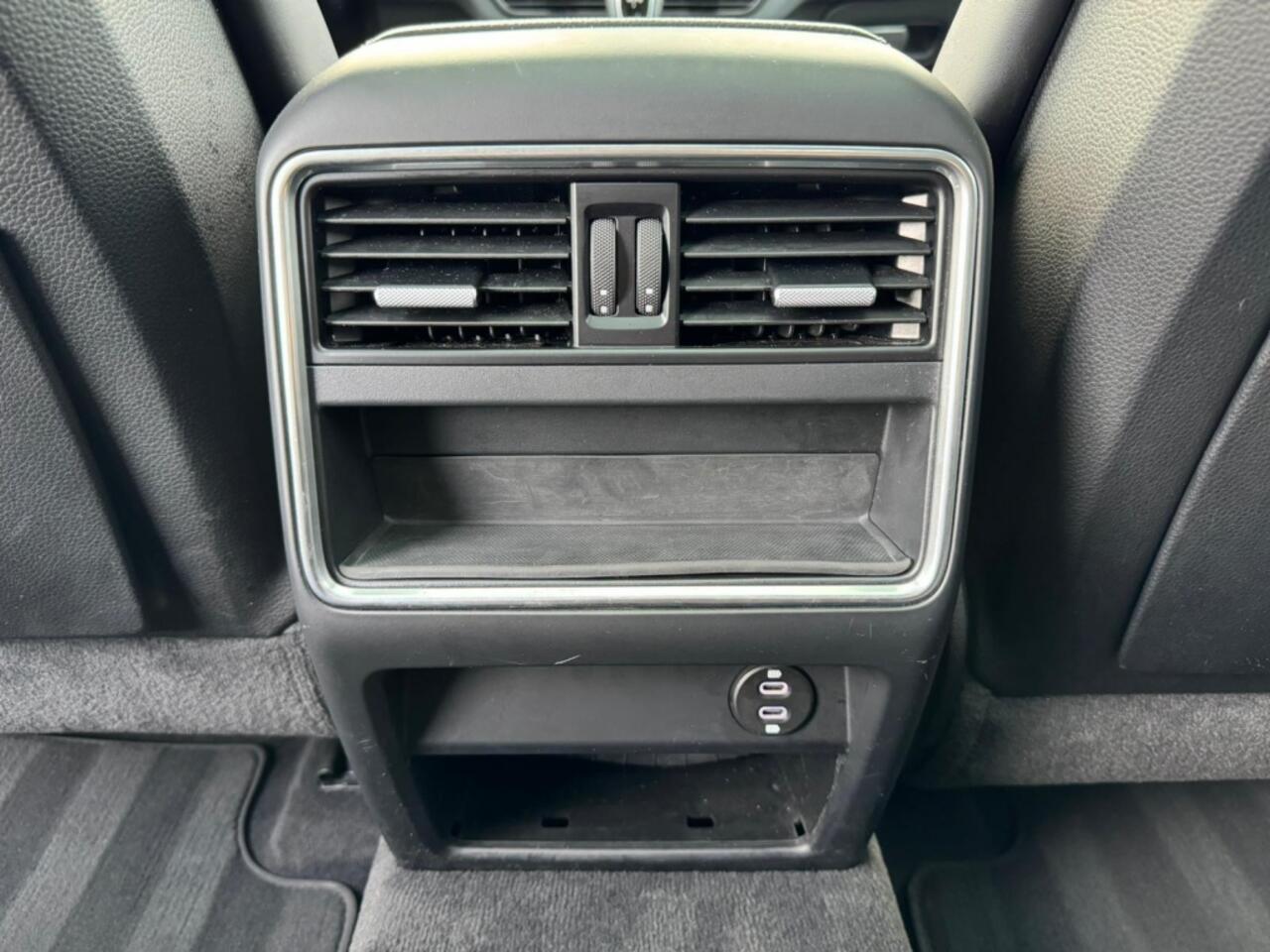 Porsche CAYENNE 3.0 E-Hybrid | Luchtvering | Bose | Pano | Alarm 5 | Trekhaak