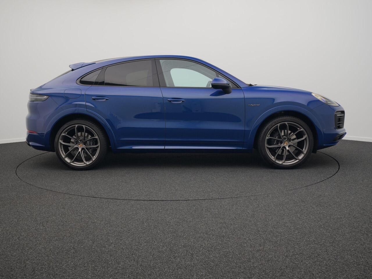 Porsche CAYENNE E-Hybrid Coupé Platinum Edition