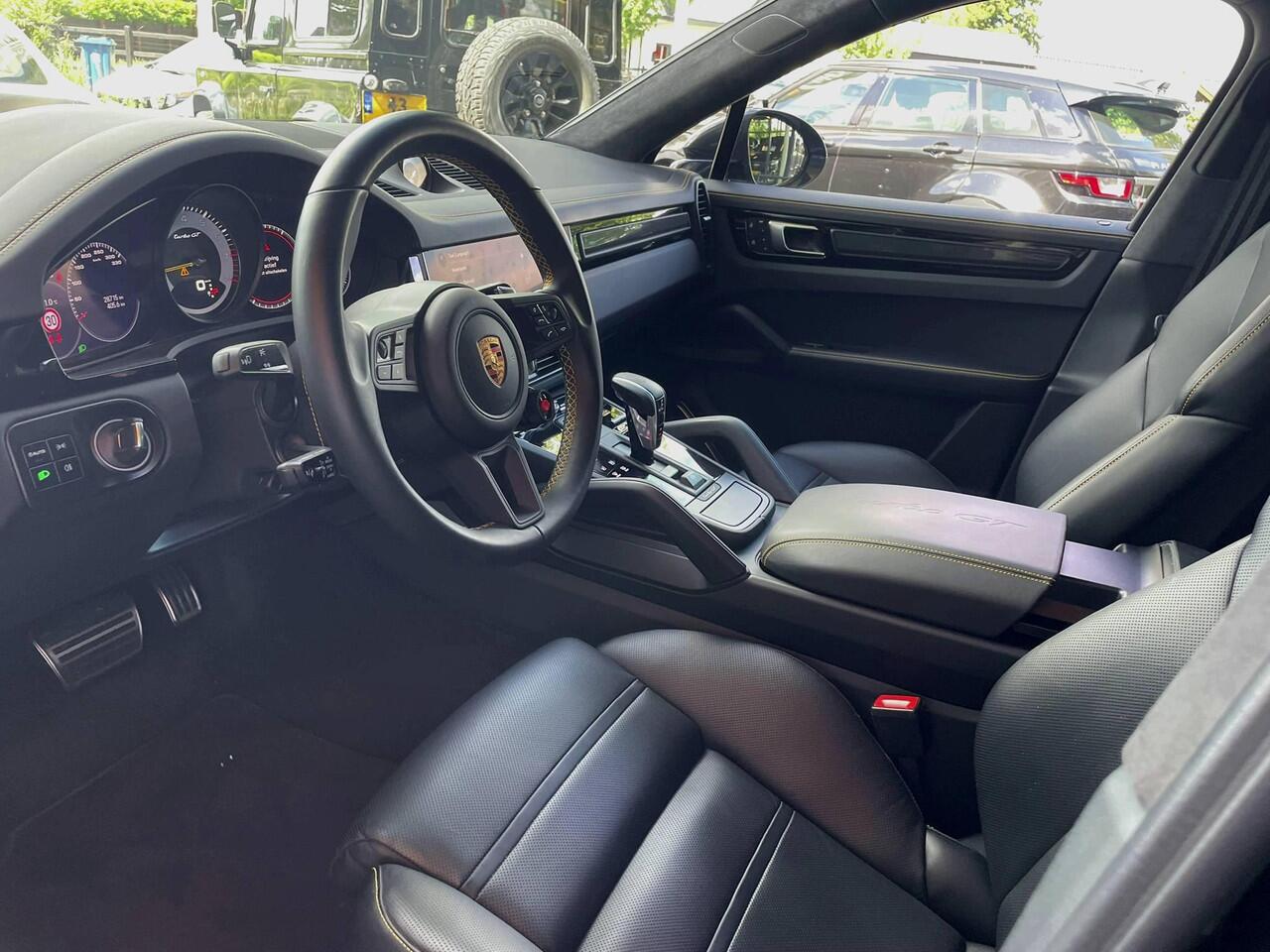 Porsche CAYENNE Coupé 4.0 Turbo GT | Exclusive interieur | InnoDrive | Burmester | HUD | Stoelventilatie | Softclose | Standkachel en koeling | Carbon | Etc.. Org NL