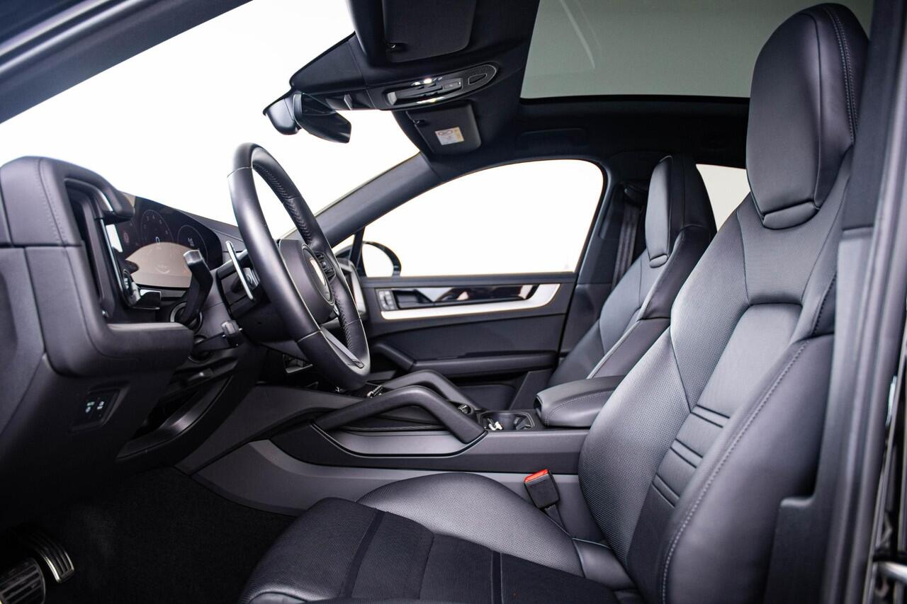 Porsche CAYENNE Coupé 4.0 S Trekhaak - Stoelventilatie/verwarming - Bijrijdersdisplay - Sport chrono - Stuurbekrachtiging Plus - BOSE - 3D Surround View - Head up - adaptieve cruise control -