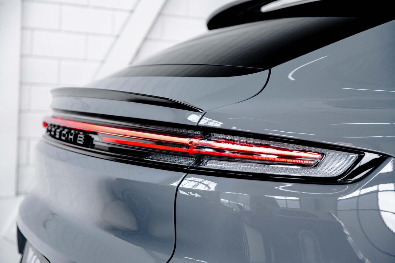 Porsche CAYENNE Coupé E-Hybrid Bijrijder display l Lichtgew sportpakket l Entertainment l Burmester