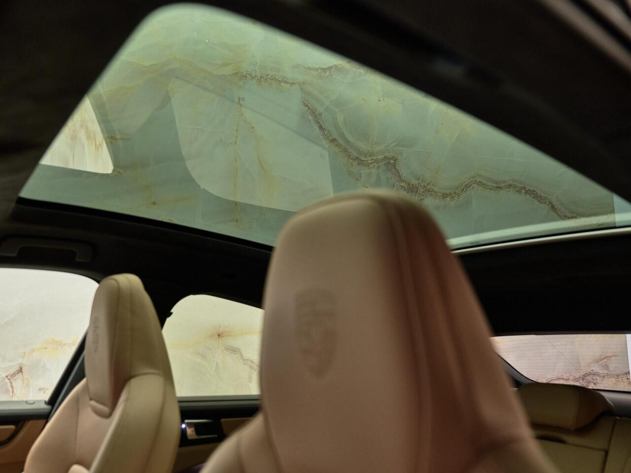 Porsche CAYENNE Coupé 4.0 GTS, pano, 4W-best., Burmester, PASM, InnoDrive, PDLS+, keyless, sp.chrono, NP272k