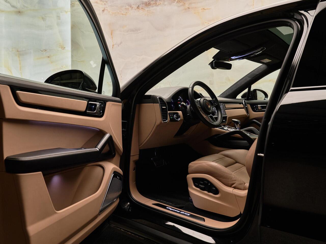 Porsche CAYENNE Coupé 4.0 GTS, pano, 4W-best., Burmester, PASM, InnoDrive, PDLS+, keyless, sp.chrono, NP272k