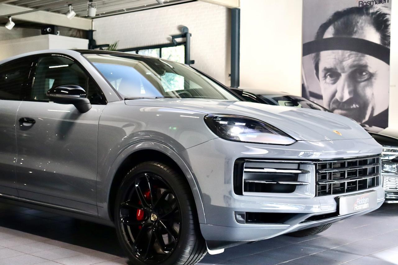 Porsche CAYENNE Coupé 3.0 E-Hybrid Artic|PANO|22inch|Display