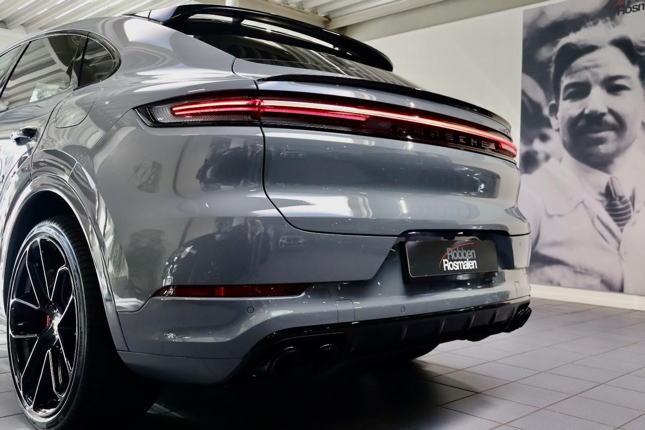 Porsche CAYENNE Coupé 3.0 E-Hybrid Artic|PANO|22inch|Display
