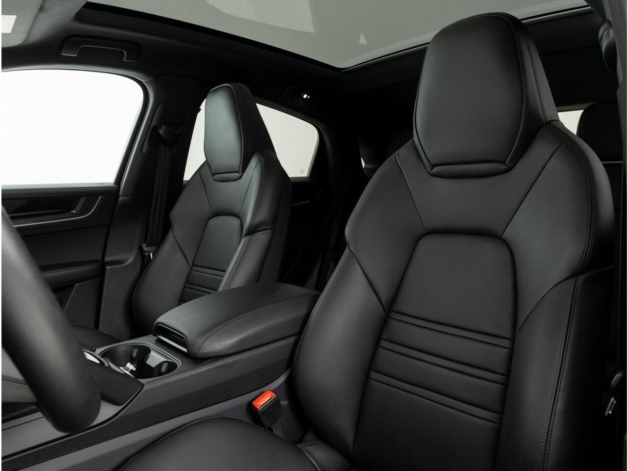 Porsche CAYENNE Coupé E-Hybrid