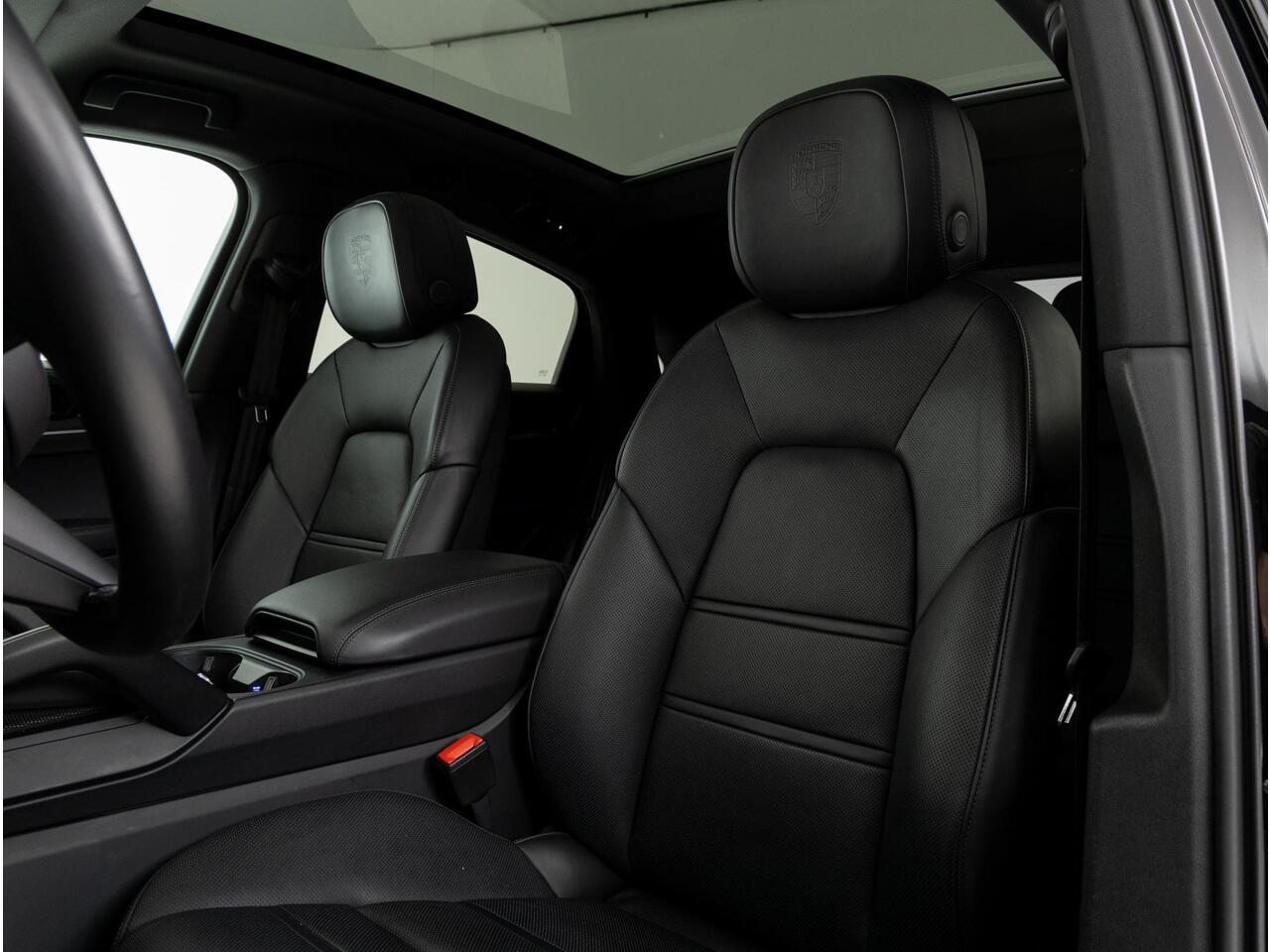 Porsche CAYENNE Coupé E-Hybrid