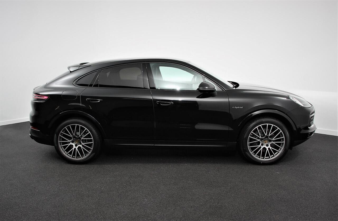 Porsche CAYENNE Coupé 3.0 E-Hybrid 476pk Platinum Edition | Leder | Panorama dak | Luchtvering | Comfortstoelen Electrisch | Navigatie | Climate Control