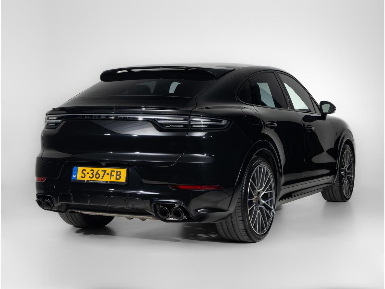 Porsche CAYENNE Coupé E-Hybrid Platinum Edition