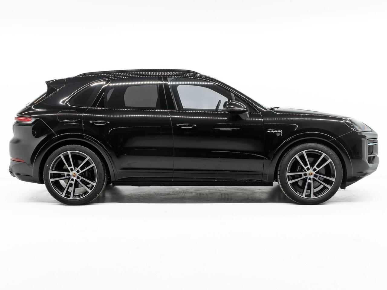 Porsche CAYENNE E-Hybrid