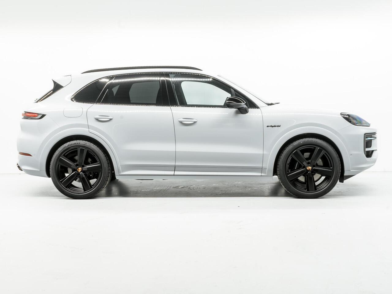 Porsche CAYENNE E-Hybrid