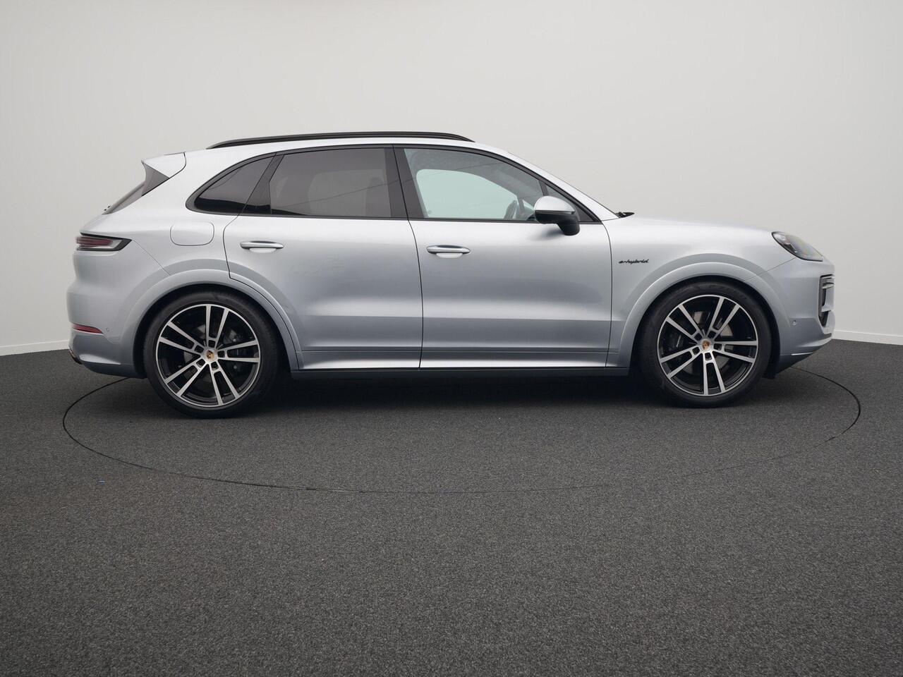 Porsche CAYENNE E-Hybrid