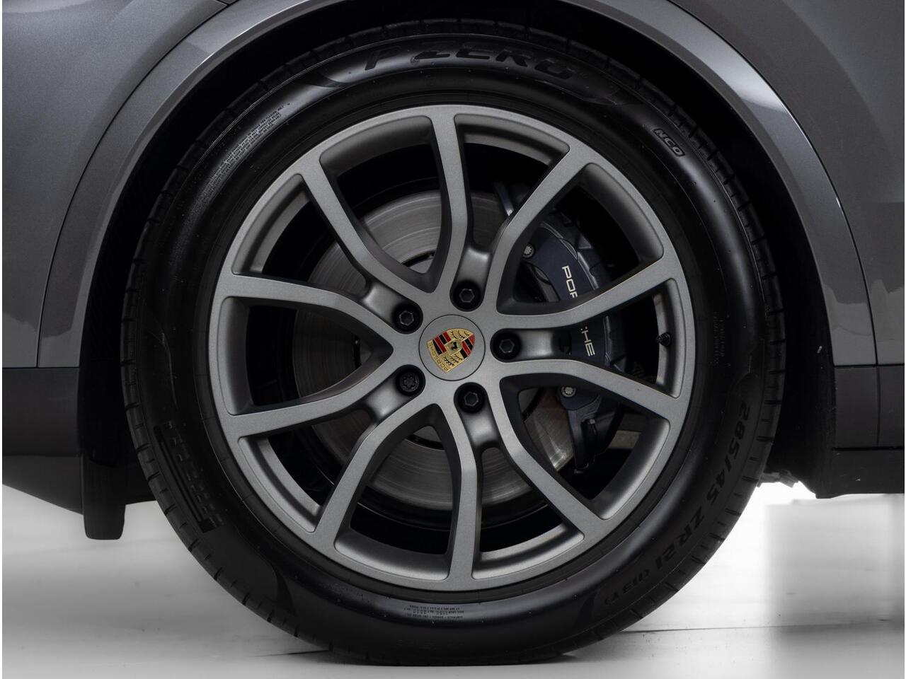 Porsche CAYENNE Coupé E-Hybrid