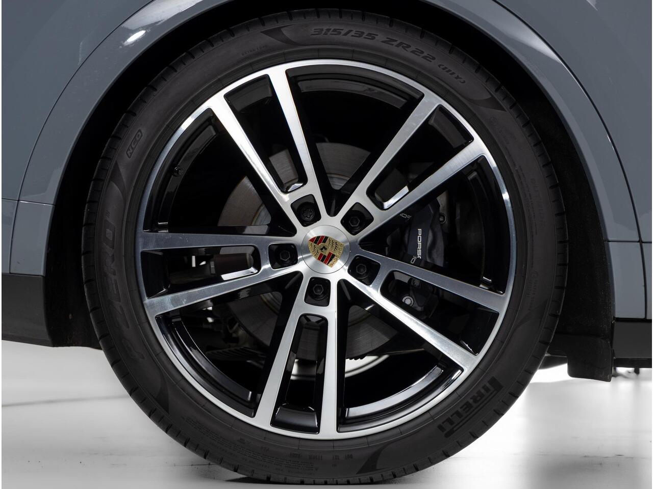 Porsche CAYENNE E-Hybrid