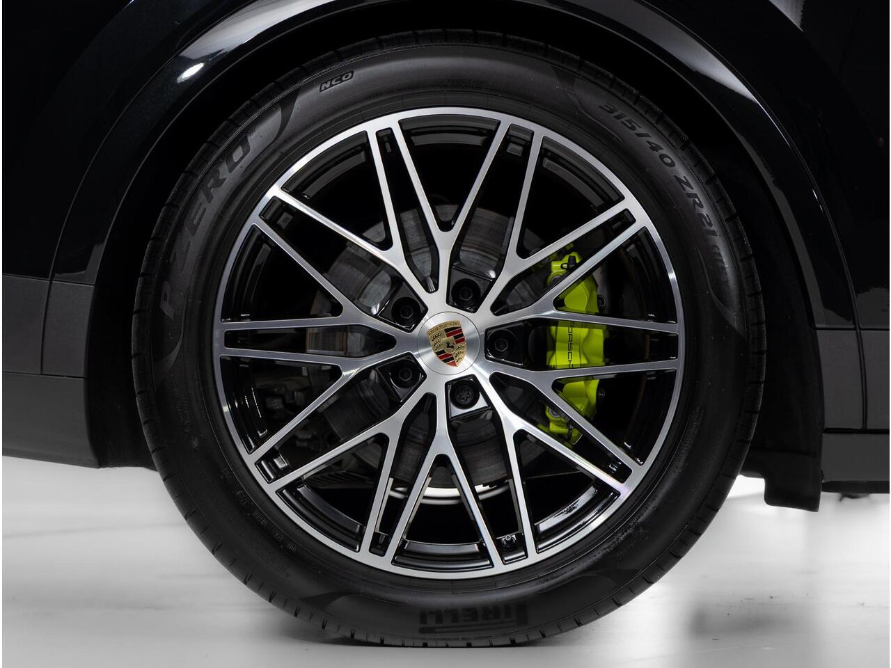 Porsche CAYENNE E-Hybrid