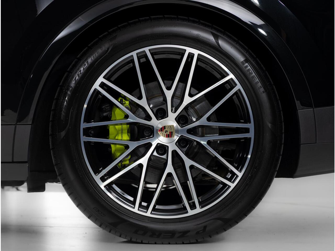 Porsche CAYENNE E-Hybrid