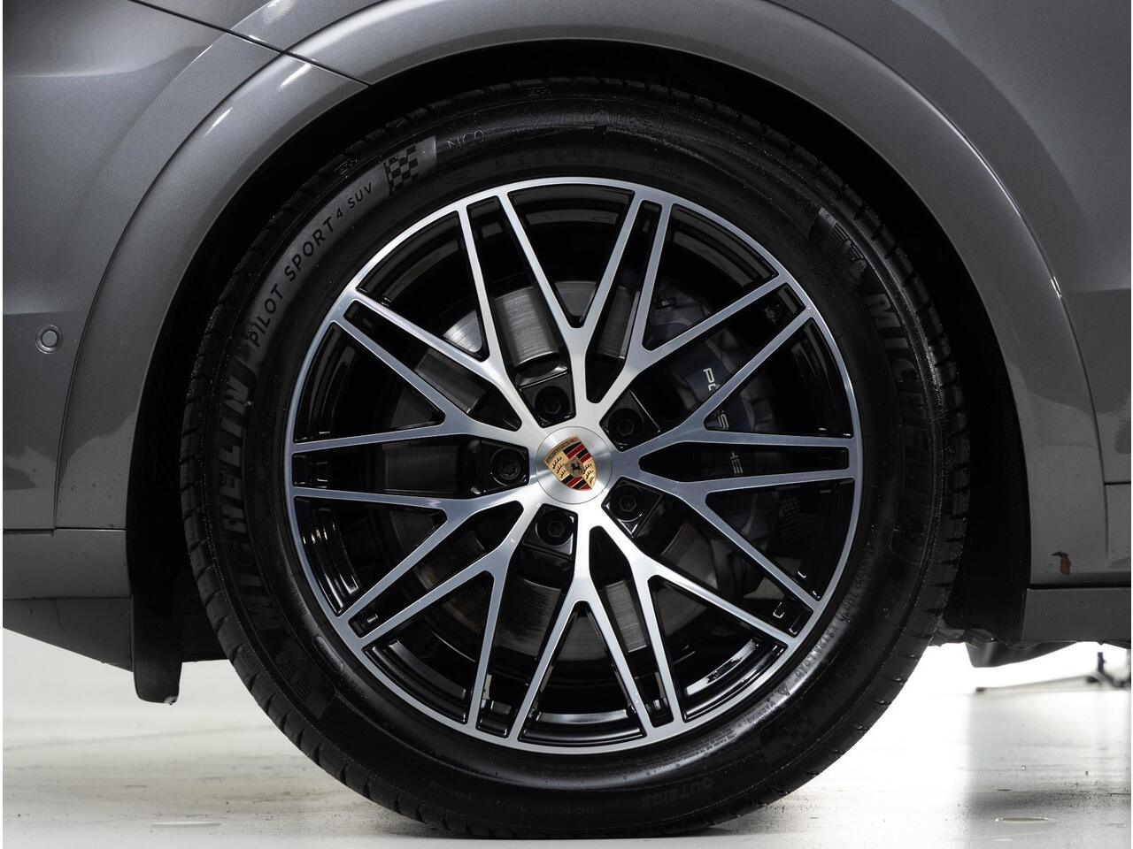 Porsche CAYENNE Coupé E-Hybrid