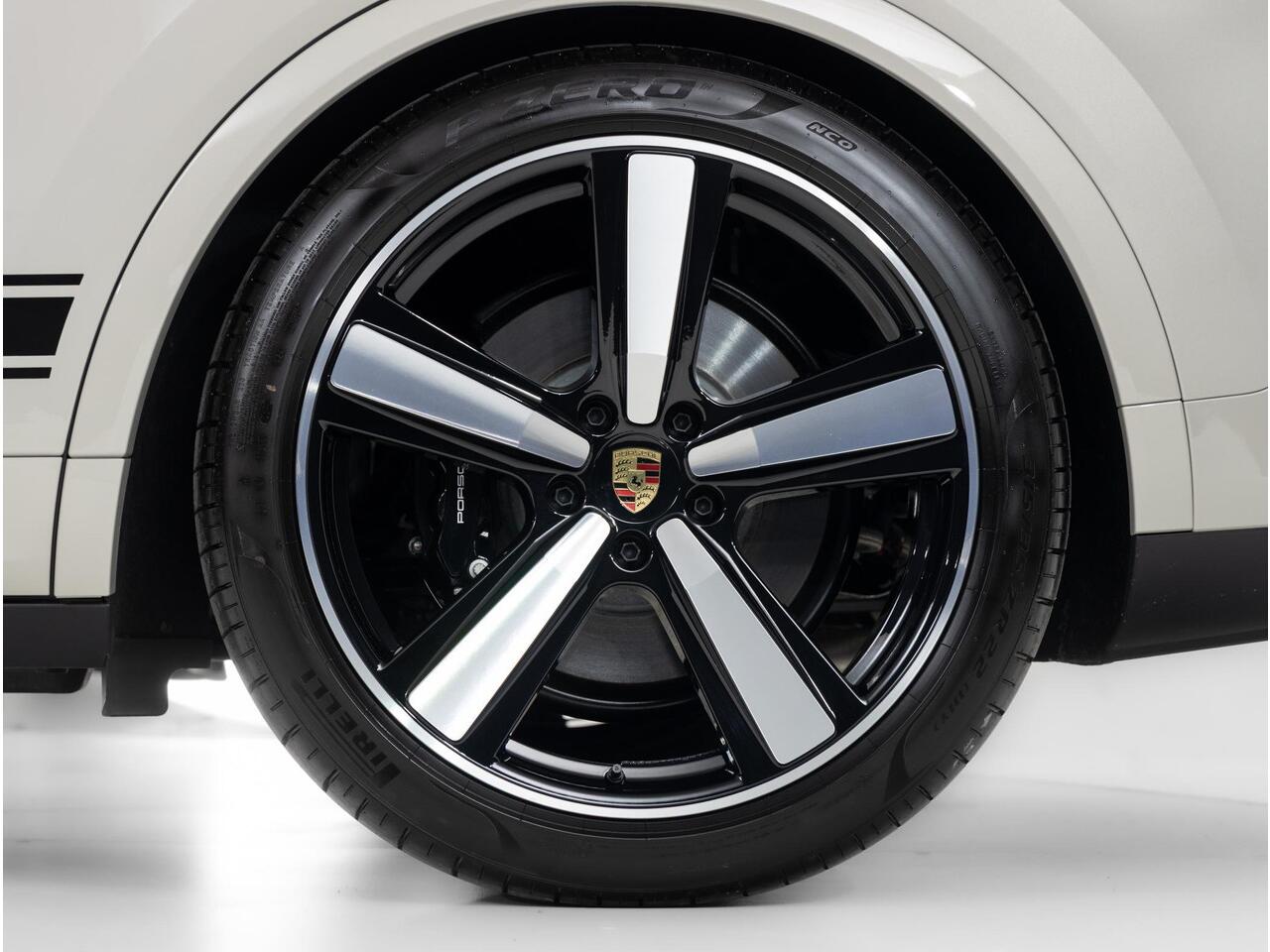 Porsche CAYENNE Turbo E-Hybrid