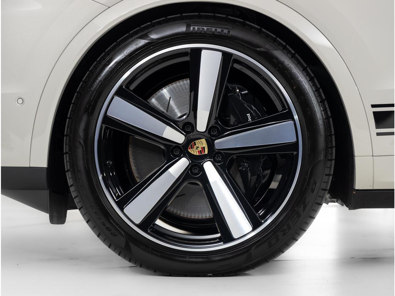 Porsche CAYENNE Turbo E-Hybrid