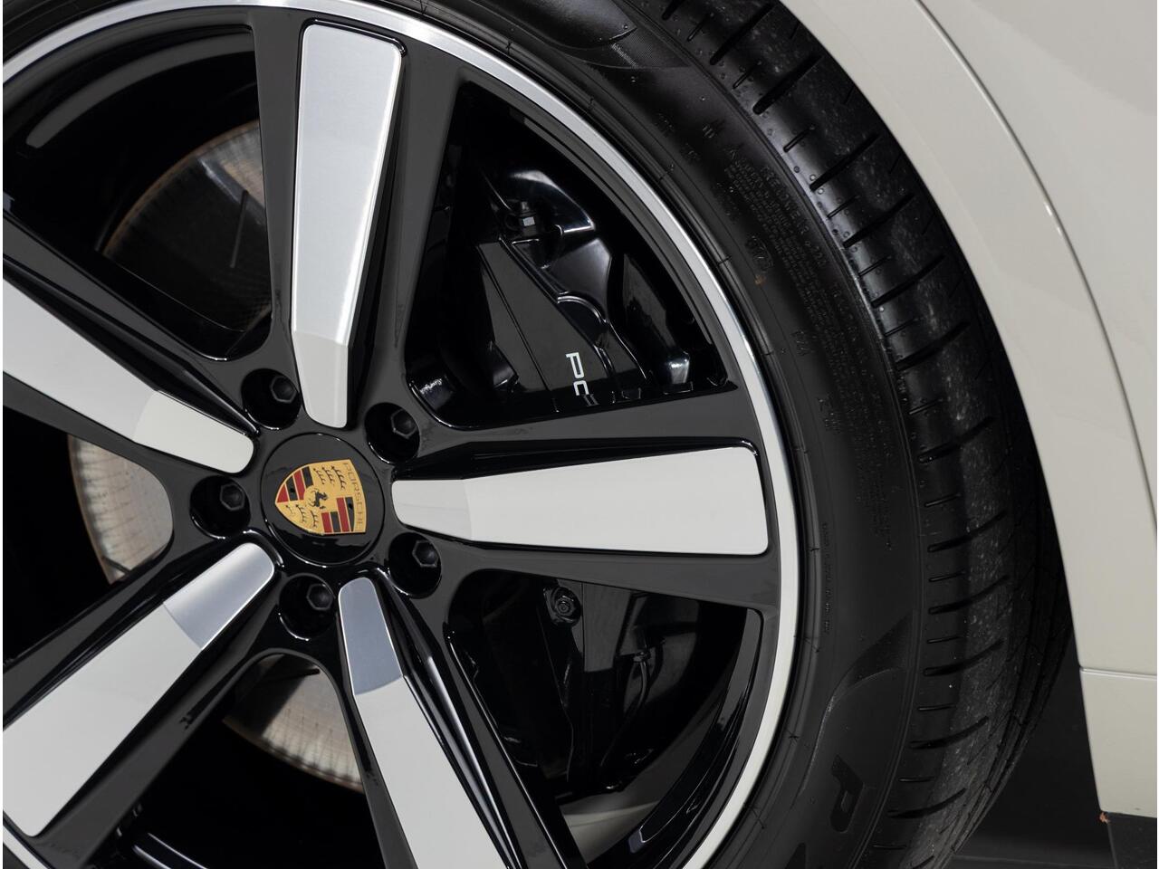 Porsche CAYENNE Turbo E-Hybrid