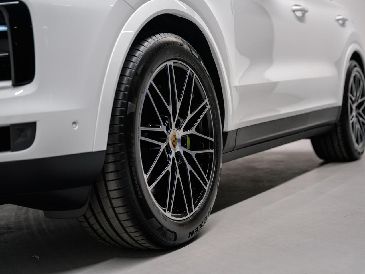 Porsche CAYENNE E-Hybrid