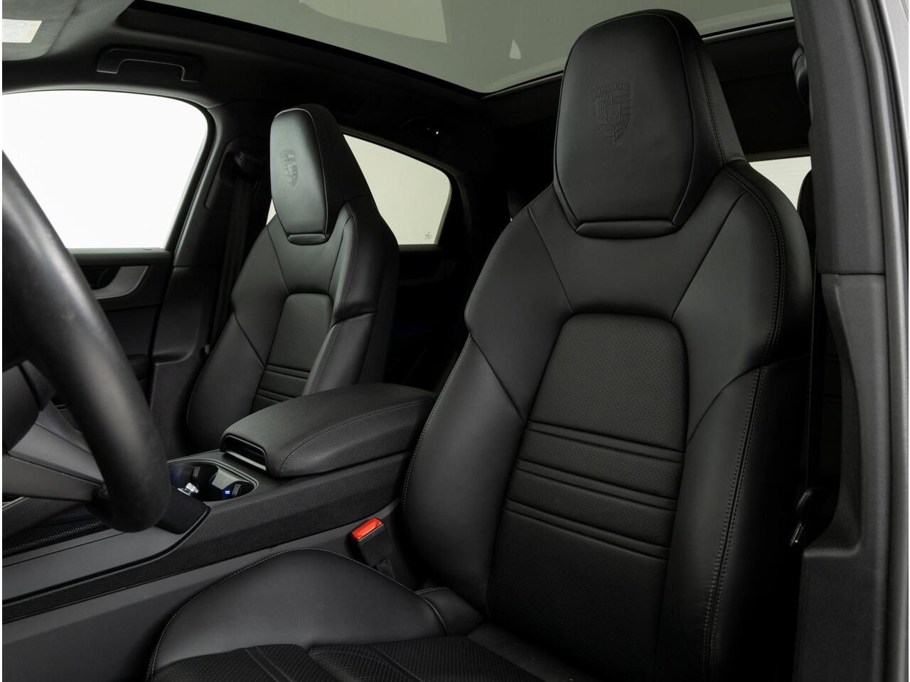 Porsche CAYENNE Coupé E-Hybrid