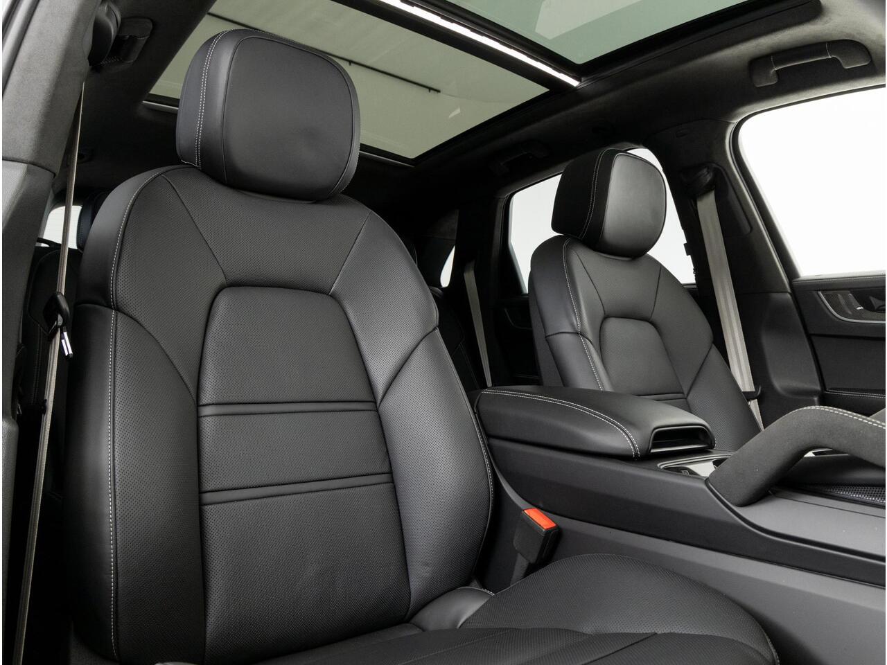 Porsche CAYENNE Turbo E-Hybrid