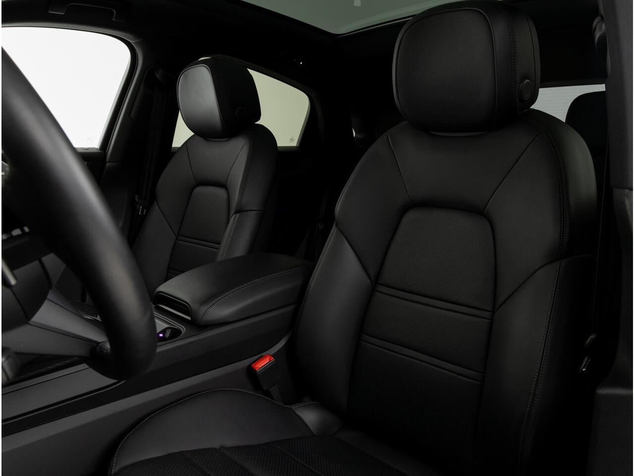 Porsche CAYENNE Coupé E-Hybrid