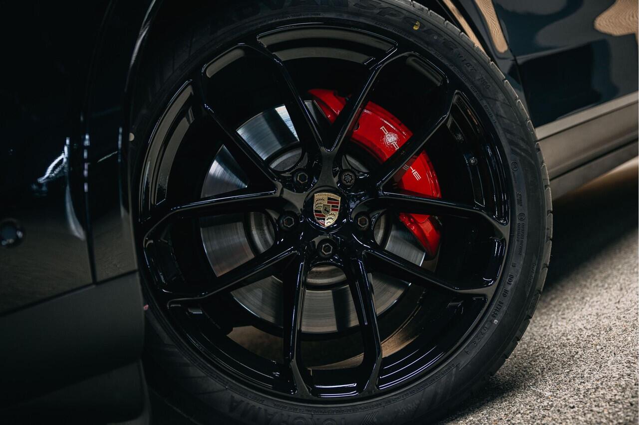 Porsche CAYENNE Coupé 3.0 S E-Hybrid | Sport Chrono | Turbo GT wielen | Head-Up | Bose | Stoelverwarming |