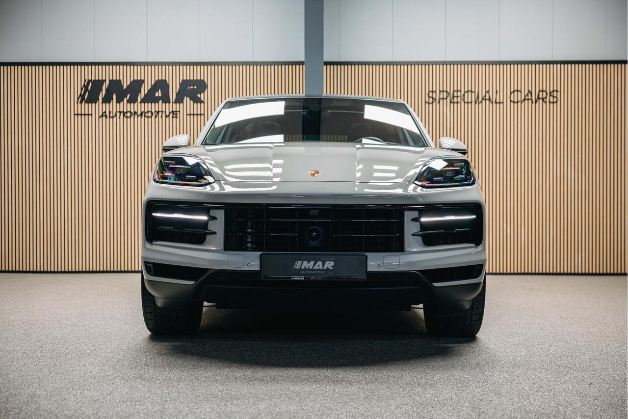 Porsche CAYENNE Coupé 3.0 E-Hybrid | Head-up | Bose | Sport Chrono | Stuurverwarming | Stoelverwarming en verkoeling | Trekhaak | Kreide |