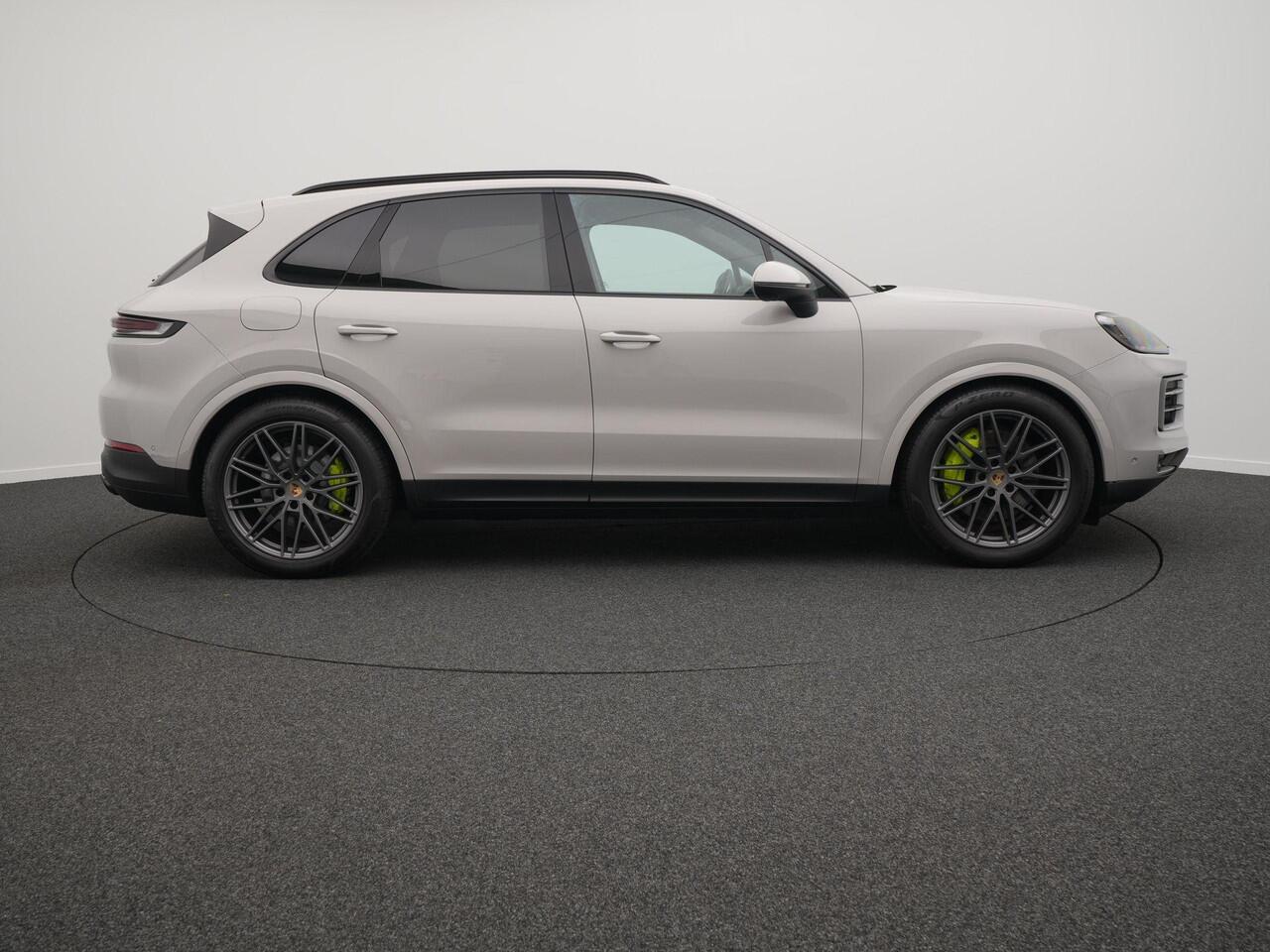 Porsche CAYENNE E-Hybrid